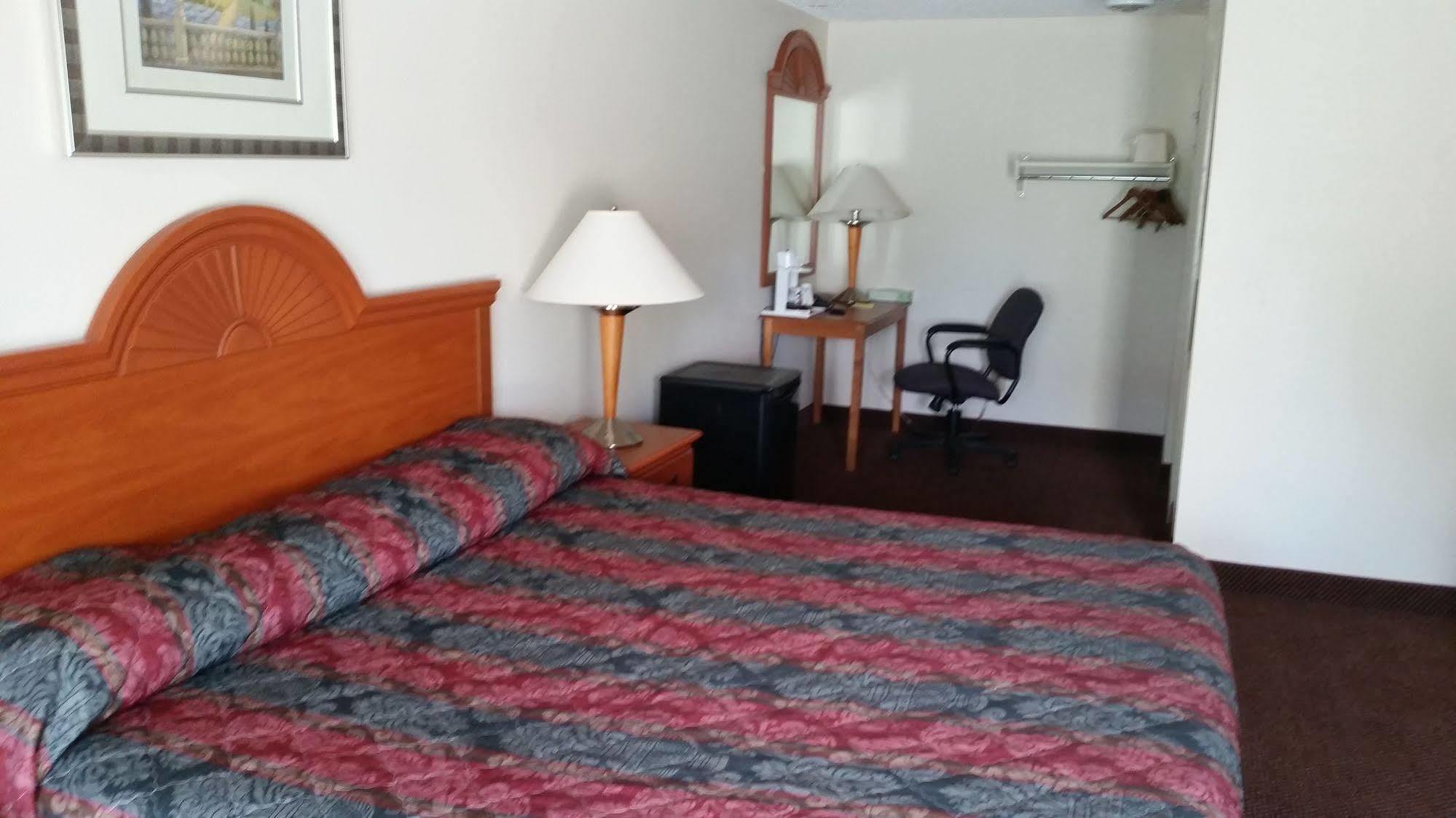 Mayfield Inn Кларион Экстерьер фото